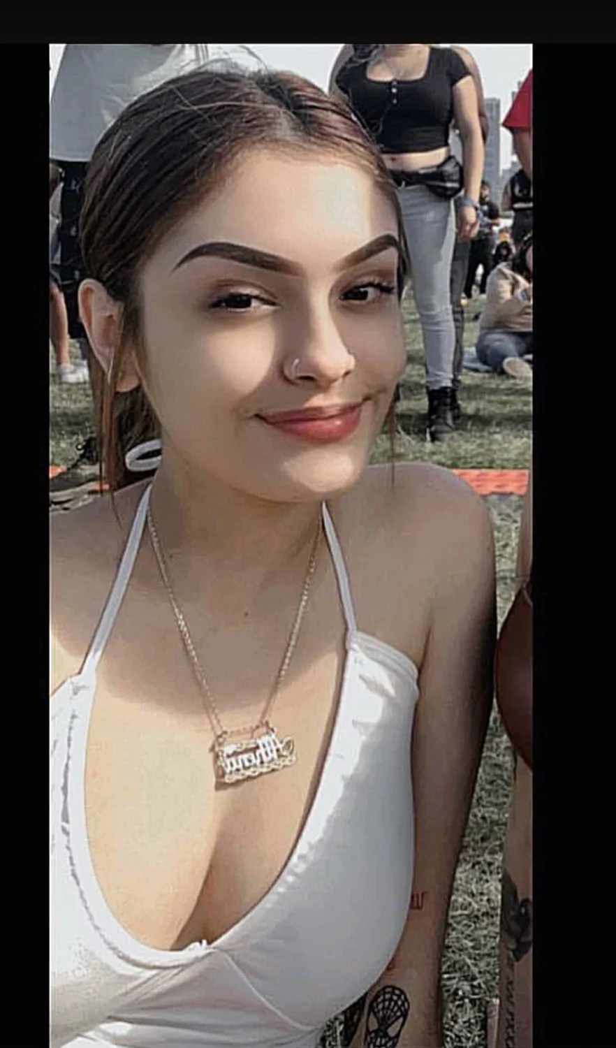Chicago Latina thot Dm For Nudes image 5