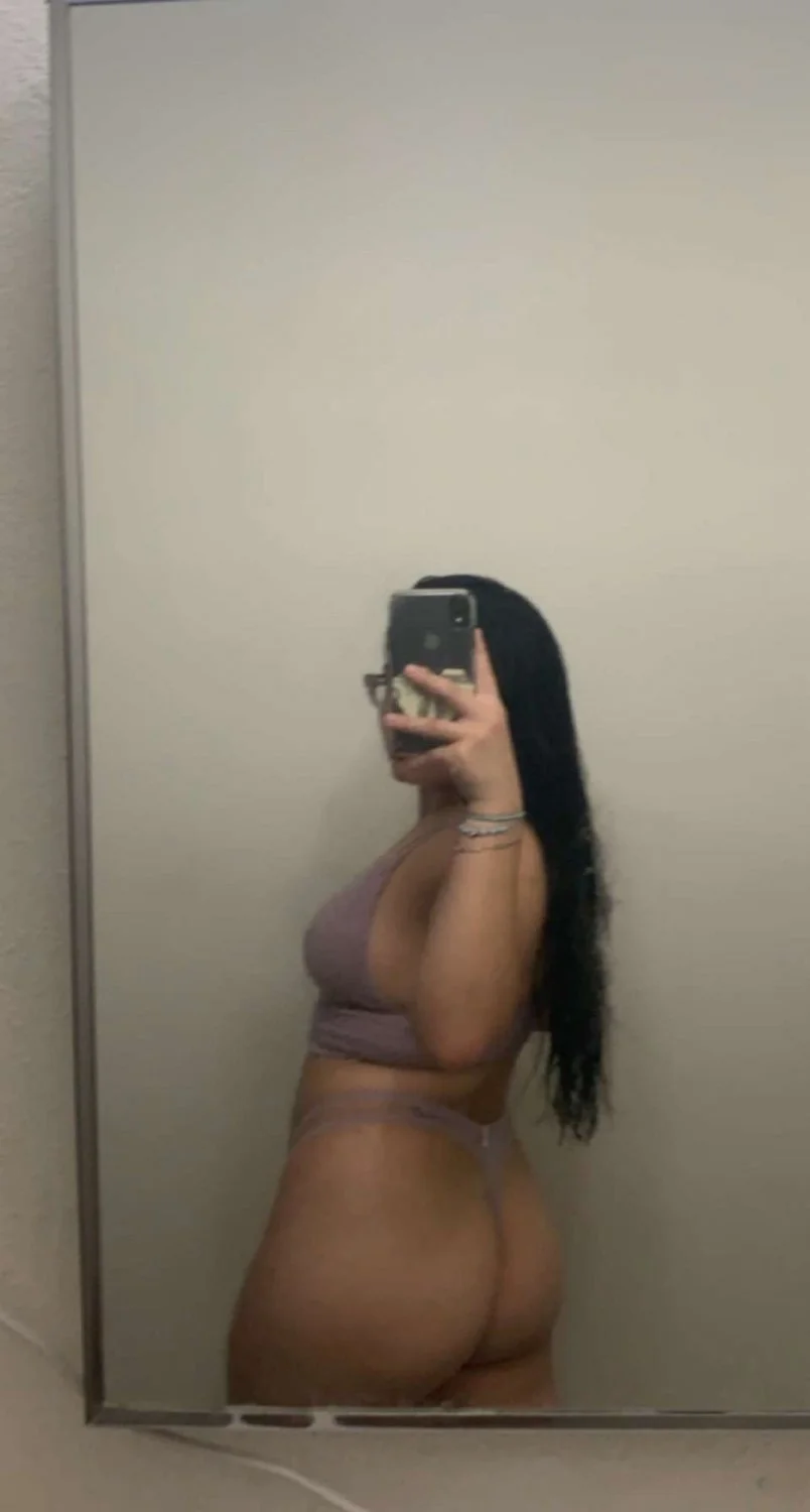 petite latina teen aracely jiggly booty cheeks image 3