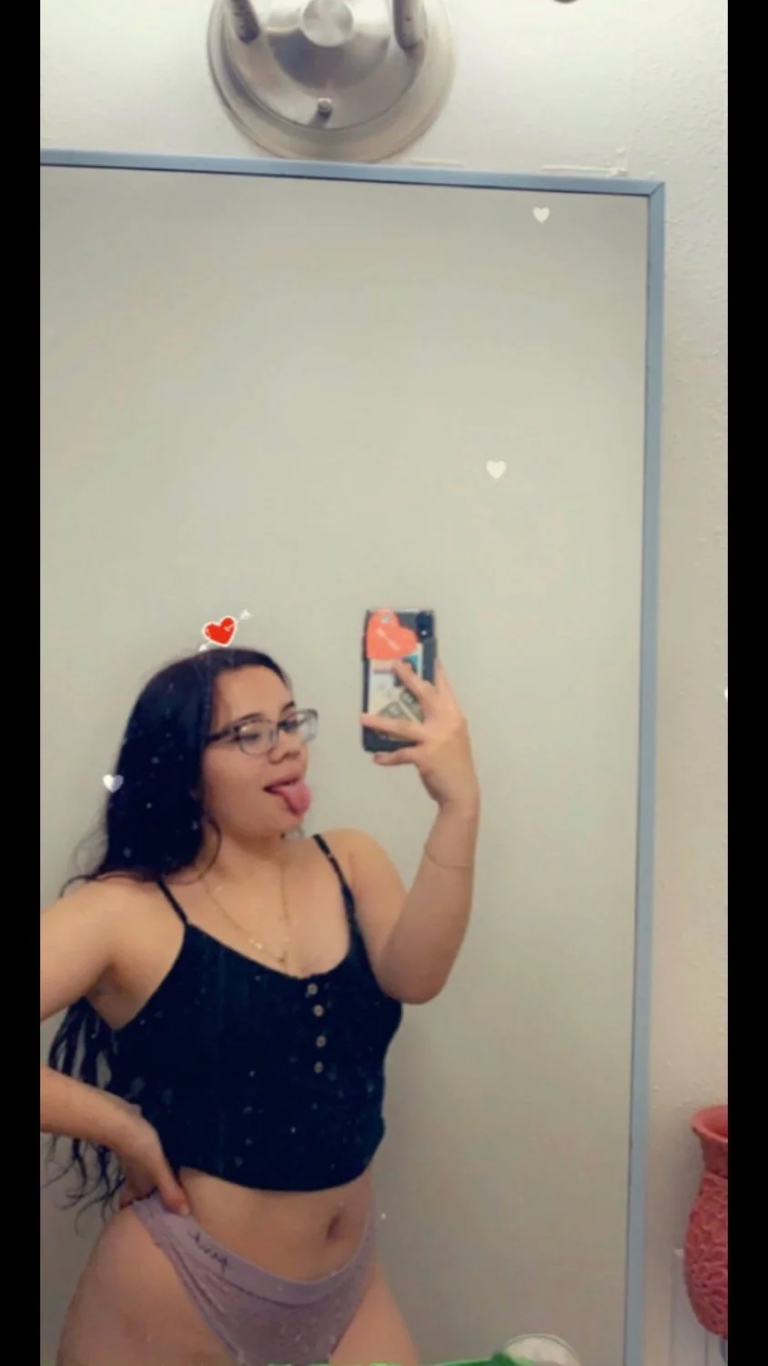 petite latina teen aracely jiggly booty cheeks image 5