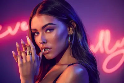 Madison Beer Lesbian kissing, ass, feet, tits, 100 files cover image