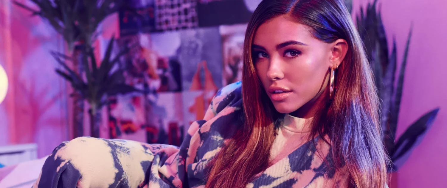 Madison Beer Lesbian kissing, ass, feet, tits, 100 files image 34