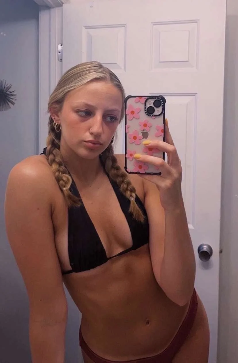 Hot blond slut Alyssa H. shared main image