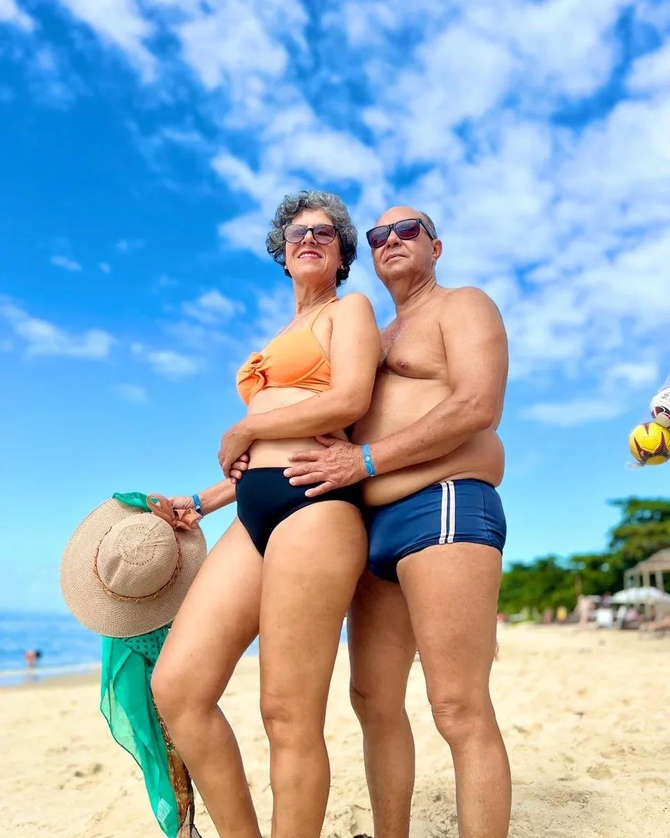 Coroa casada, falsa magra, com um bundão. image 15