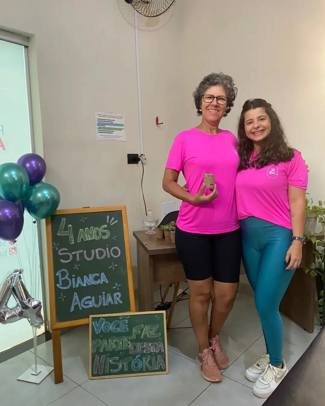Coroa casada, falsa magra, com um bundão. image 18