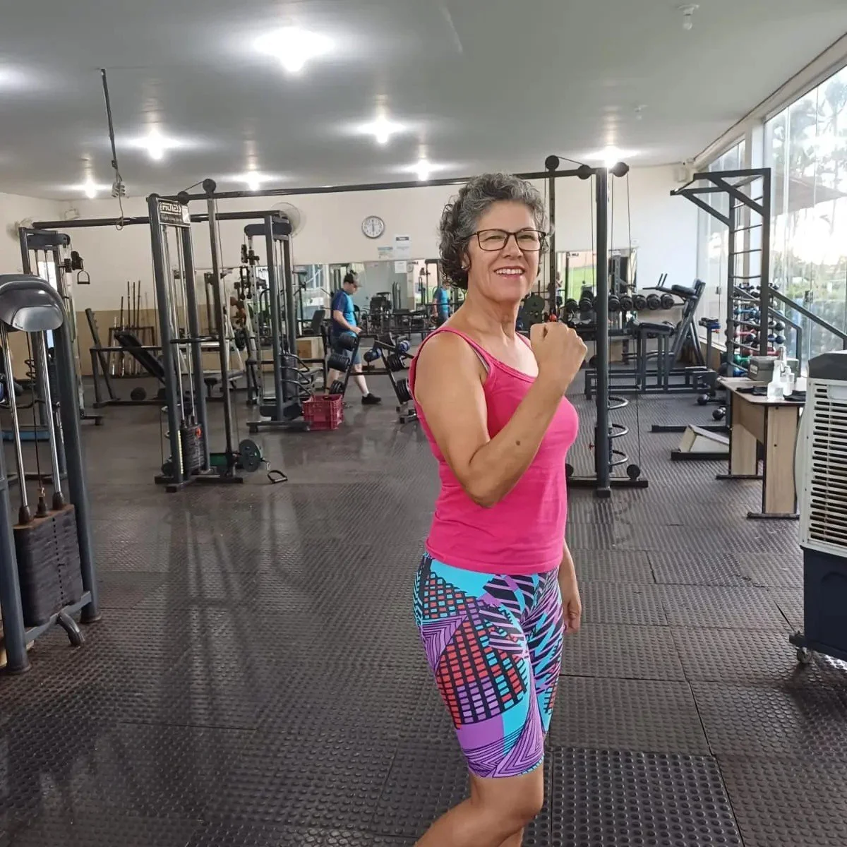 Coroa casada, falsa magra, com um bundão. image 19