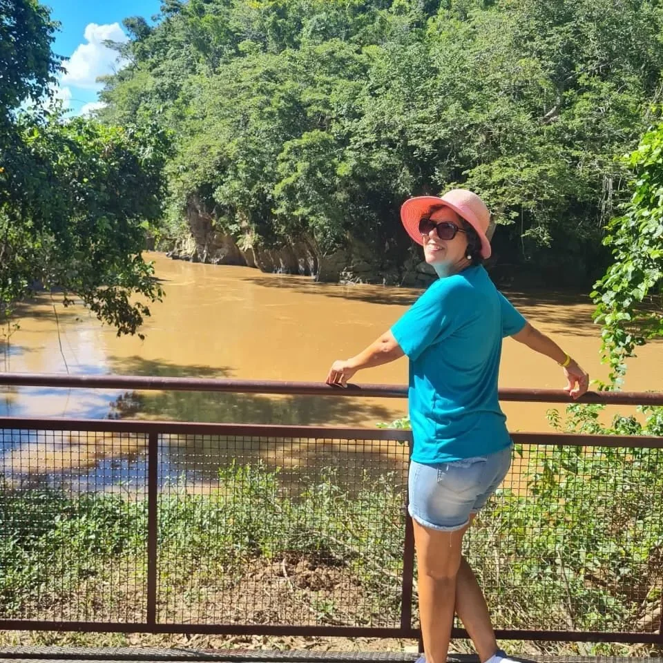 Coroa casada, falsa magra, com um bundão. image 20