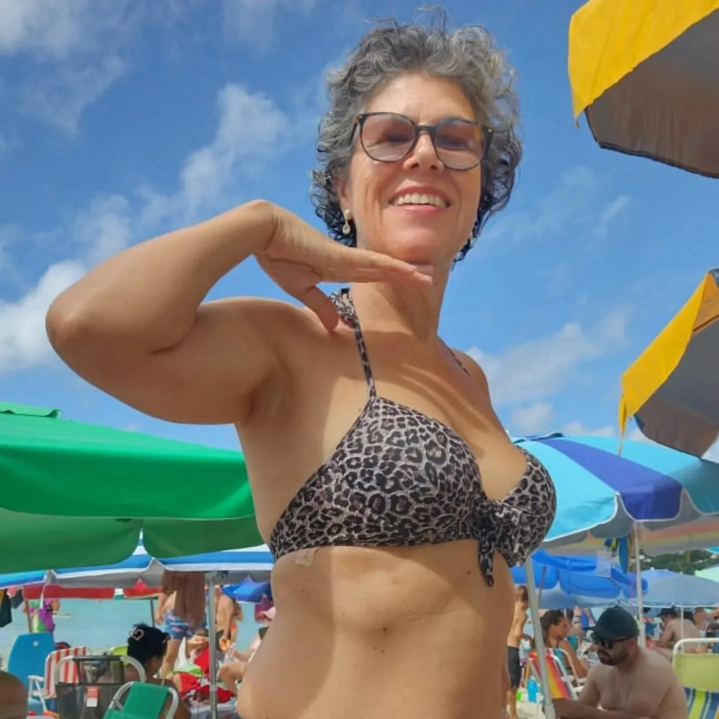 Coroa casada, falsa magra, com um bundão. image 22