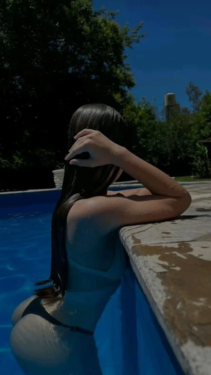 Chica irl de seguidor super linda y hermosa, tengo ganas de romperle el orto a la puta 😍😍😍 image 14