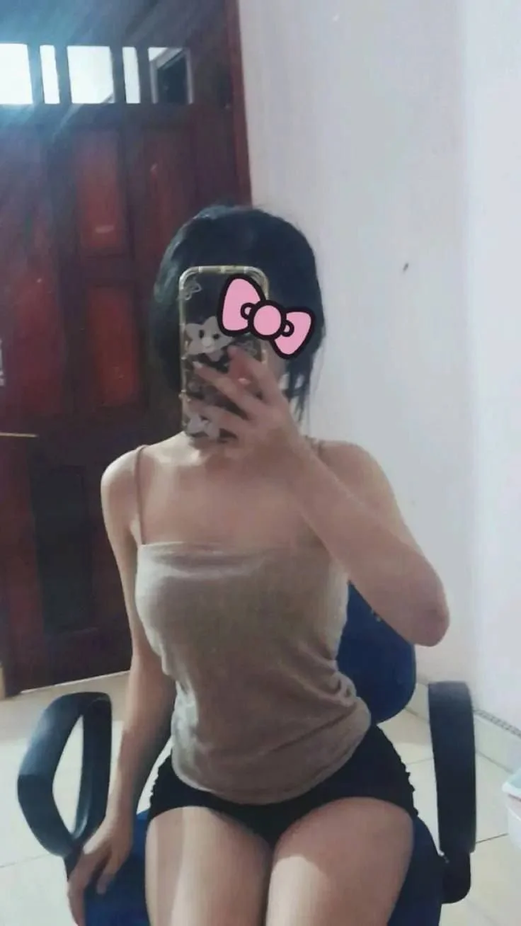Chica irl de seguidor super linda y hermosa, tengo ganas de romperle el orto a la puta 😍😍😍 image 39