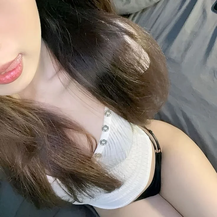 Chica irl de seguidor super linda y hermosa, tengo ganas de romperle el orto a la puta 😍😍😍 image 41