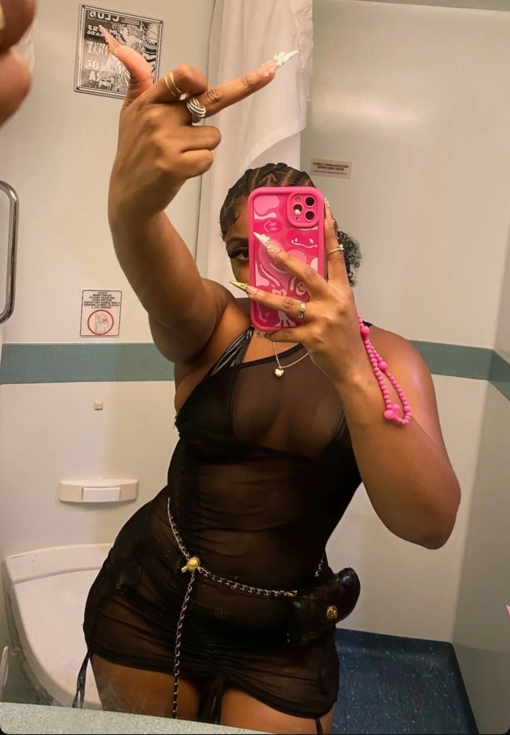 03 Ebony thickie can’t stop shaking ass for attention image 11