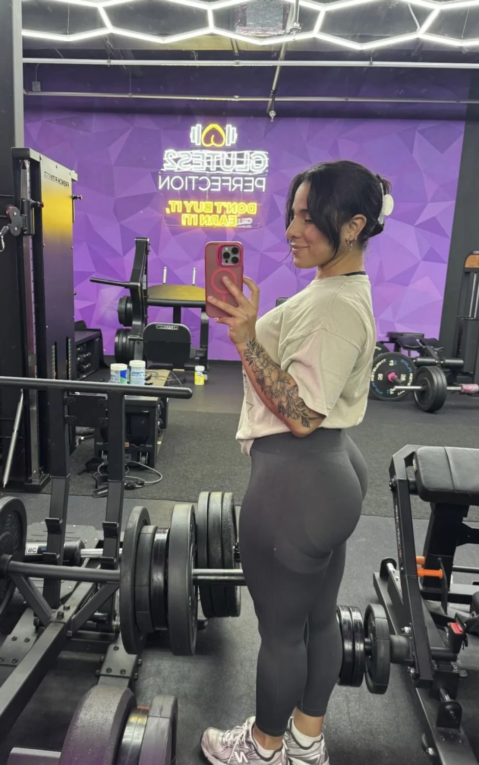 Insane Latina with a FAT ASS, DM for her booty pics image 2