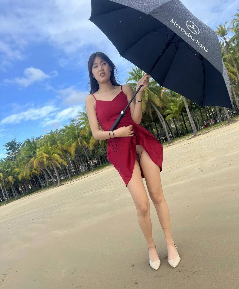 Asian high maintenance girl exposed image 9