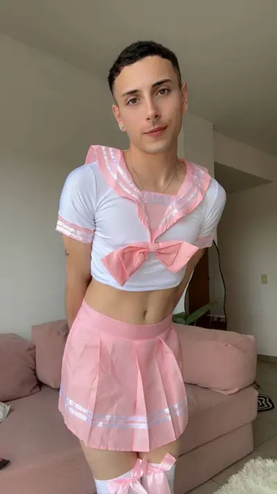 BRIILE 🇦🇷 FEMBOY LOVES TO FUCK 🌈🍆🍑🍒👙💦💭 cover image