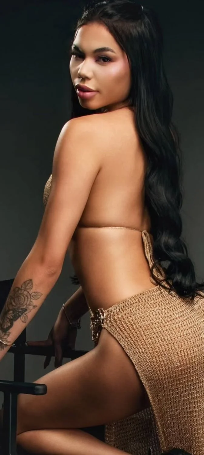 Que Travesti gostosa image 14
