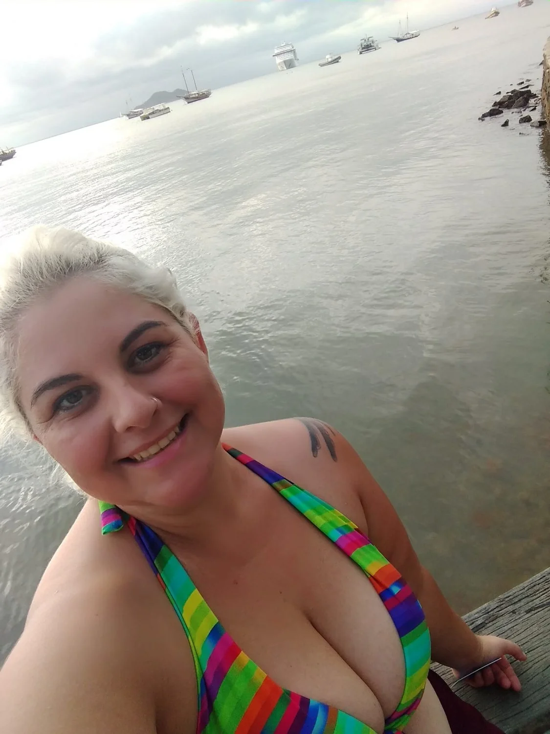 Gorda do rabo enorme, bundona gigante cheia de celulite para machos sem frescura. image 10