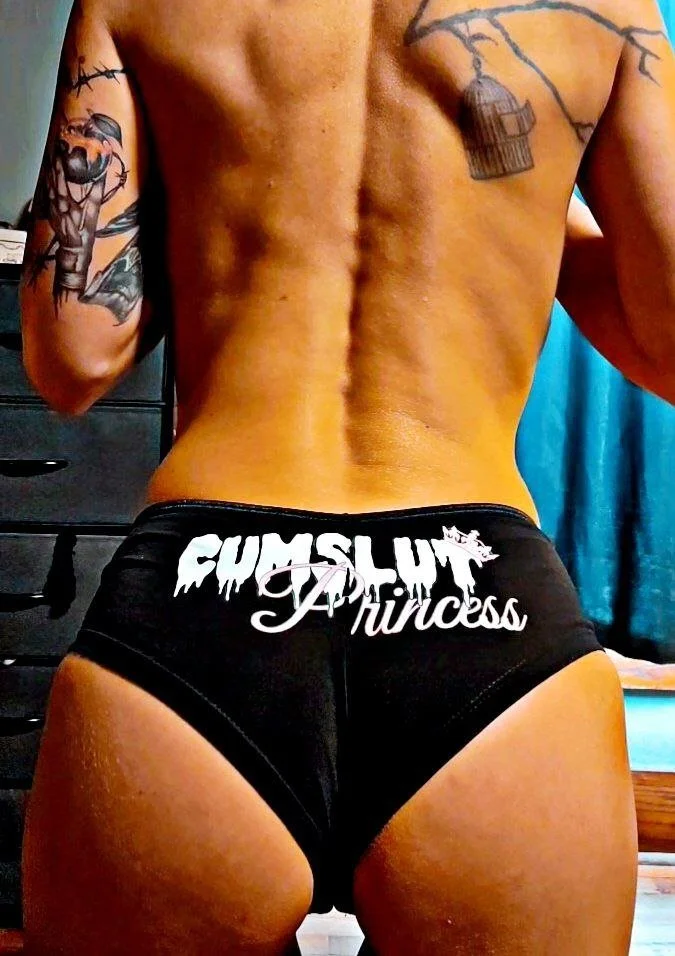 Hottie image 4