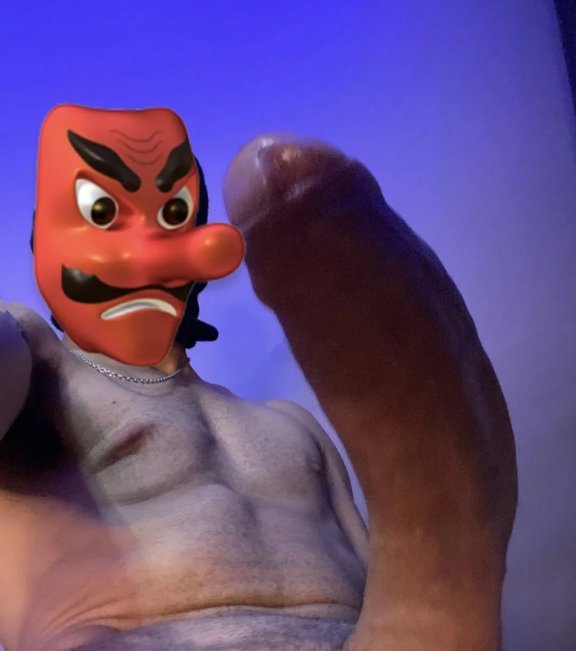 Amo piscar o cu enquanto levo rola do meu primo🤭 main image