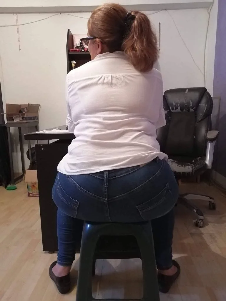 con razon coje con tres hombres si lo mama muy rico la zorra de la mary les encanta my culote image 3