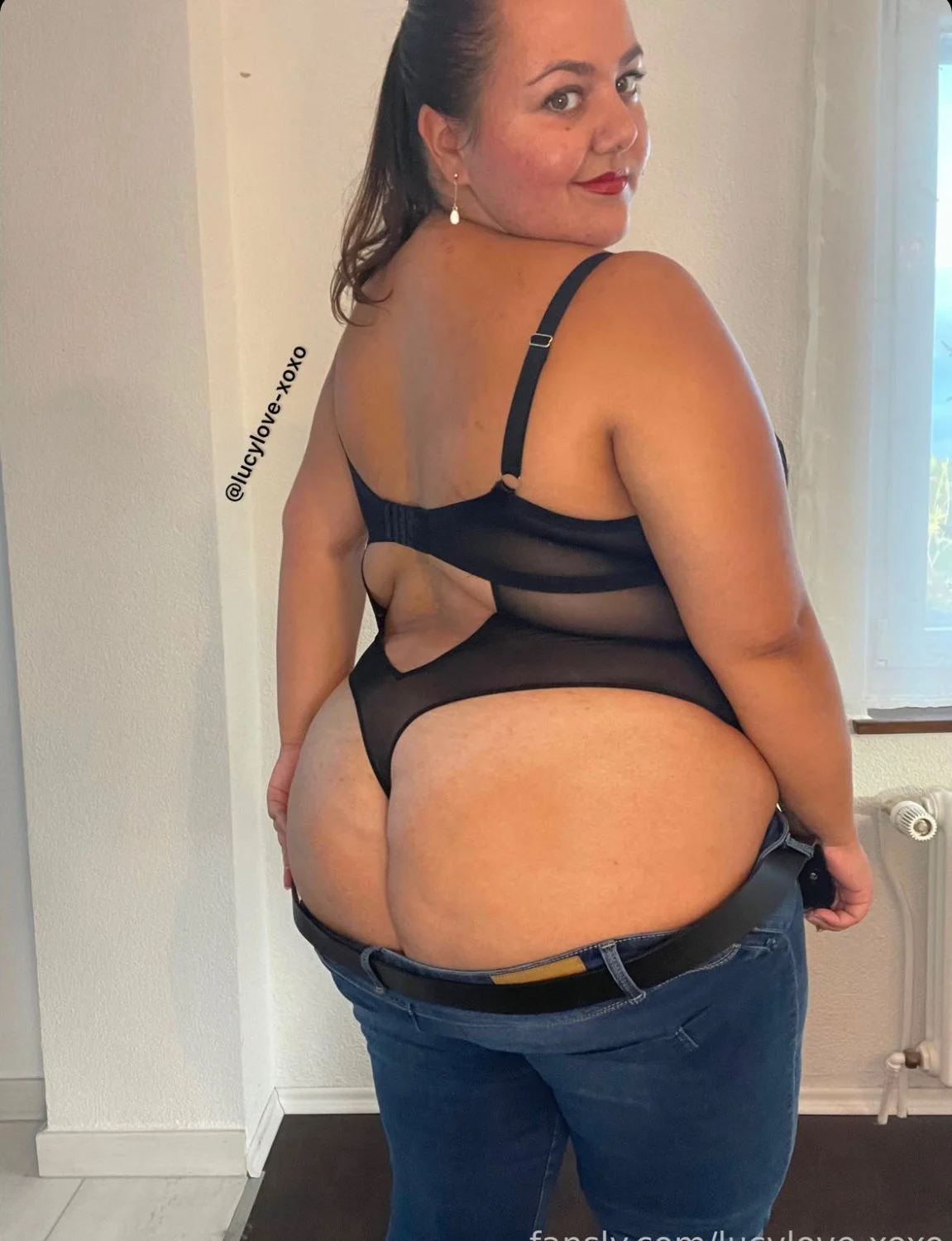 Massive tits & Areolas on this euro bbw image 13