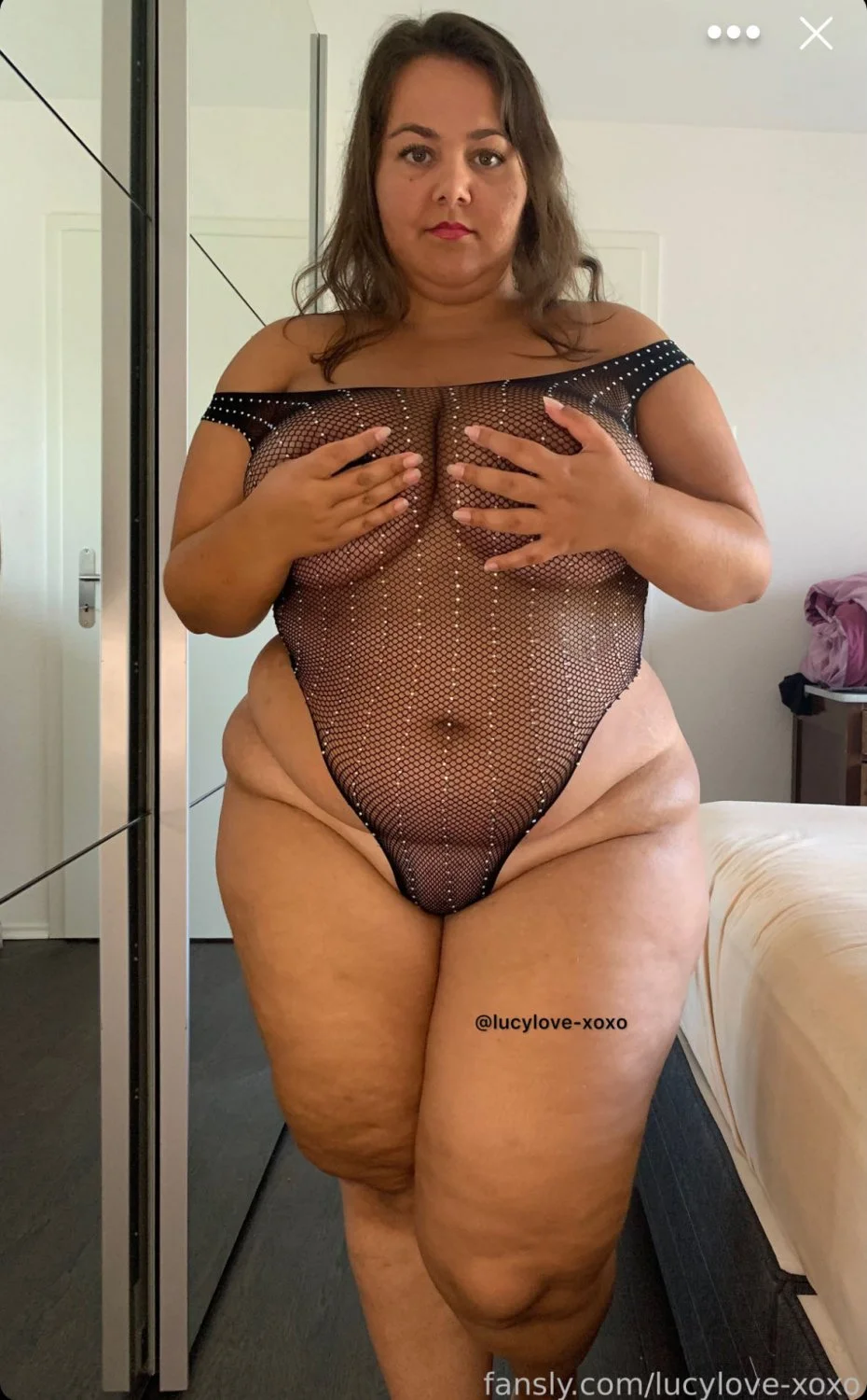 Massive tits & Areolas on this euro bbw image 17