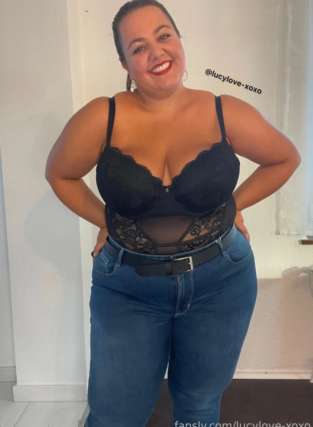 Massive tits & Areolas on this euro bbw image 22