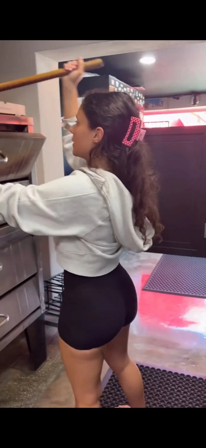 Women belong in the kitchen🔥👀 image 6