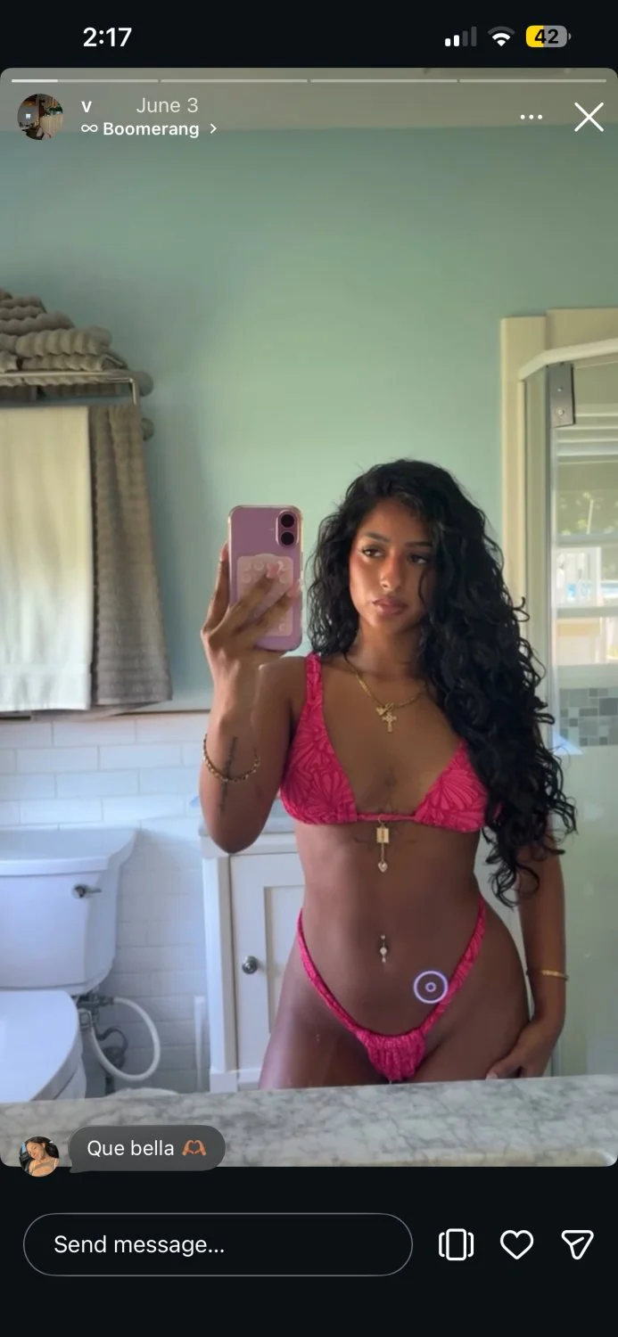 Sexy Latina bikini pics image 5