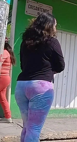 Culona en la calle, grabada, fotos, consigo sus nudes image 11