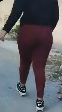 Culona en la calle, grabada, fotos, consigo sus nudes image 19
