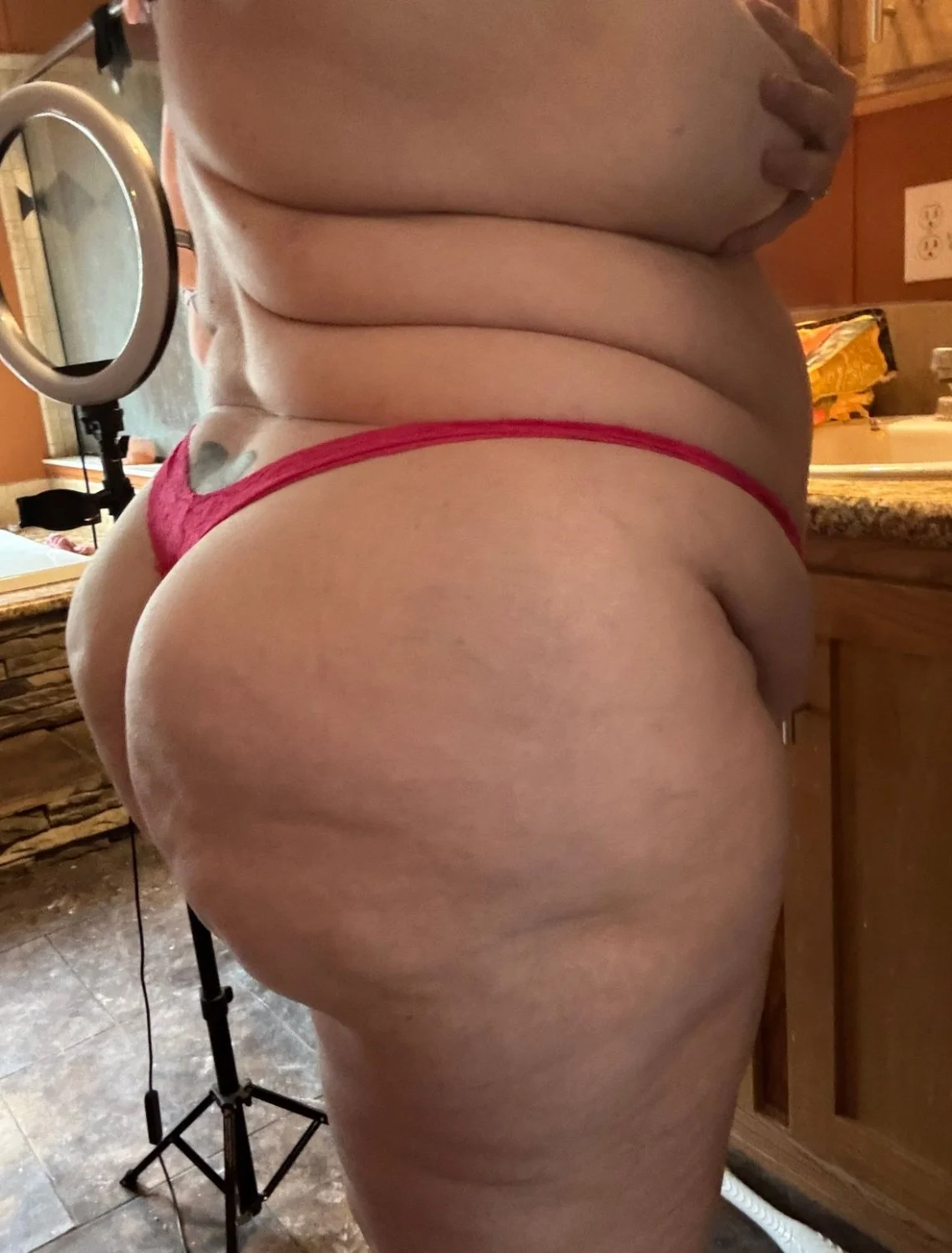 Latina Gilf image 13