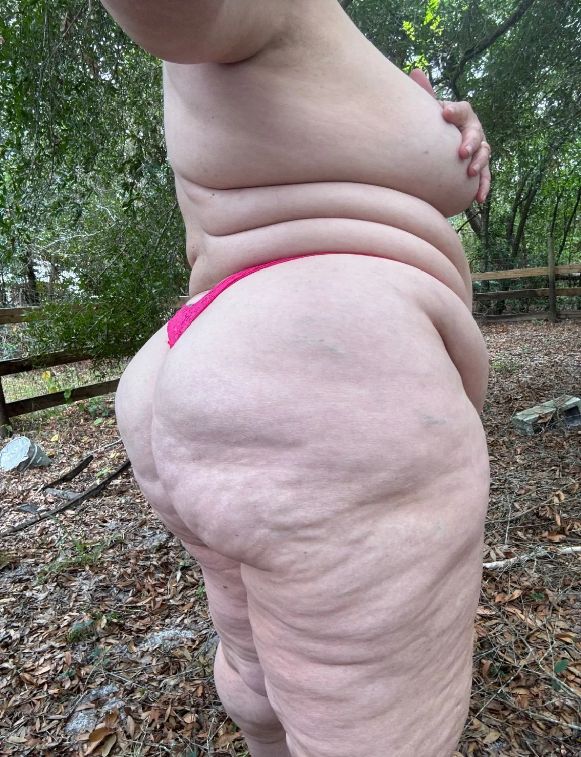 Latina Gilf image 39