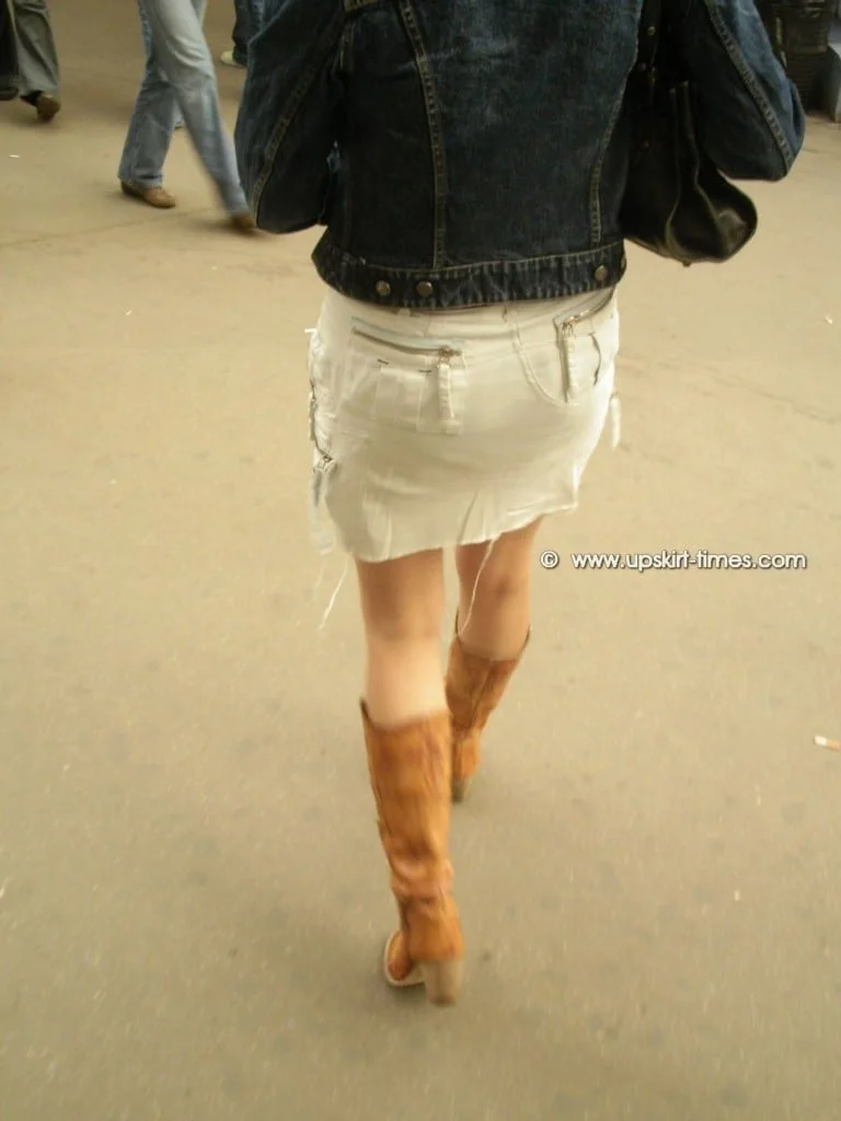 Upskirt pictures image 38