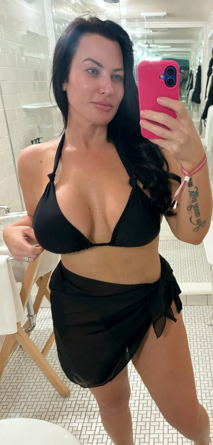 Busty Florida milf Jenpopov image 12