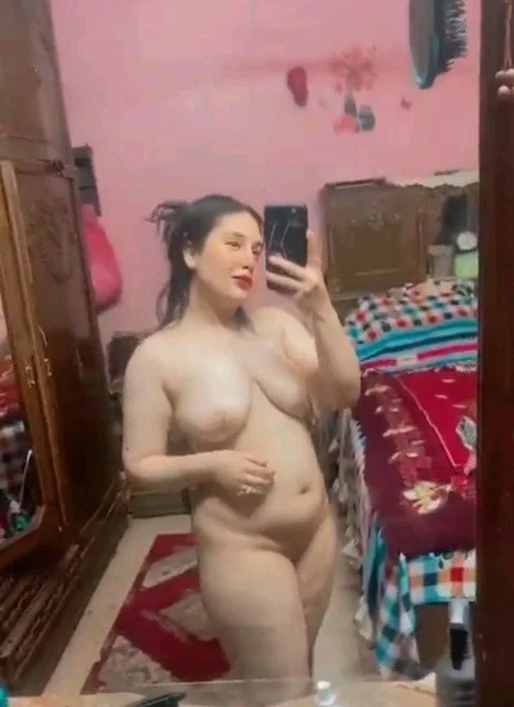 Beautiful Arab from hijab to nude image 4