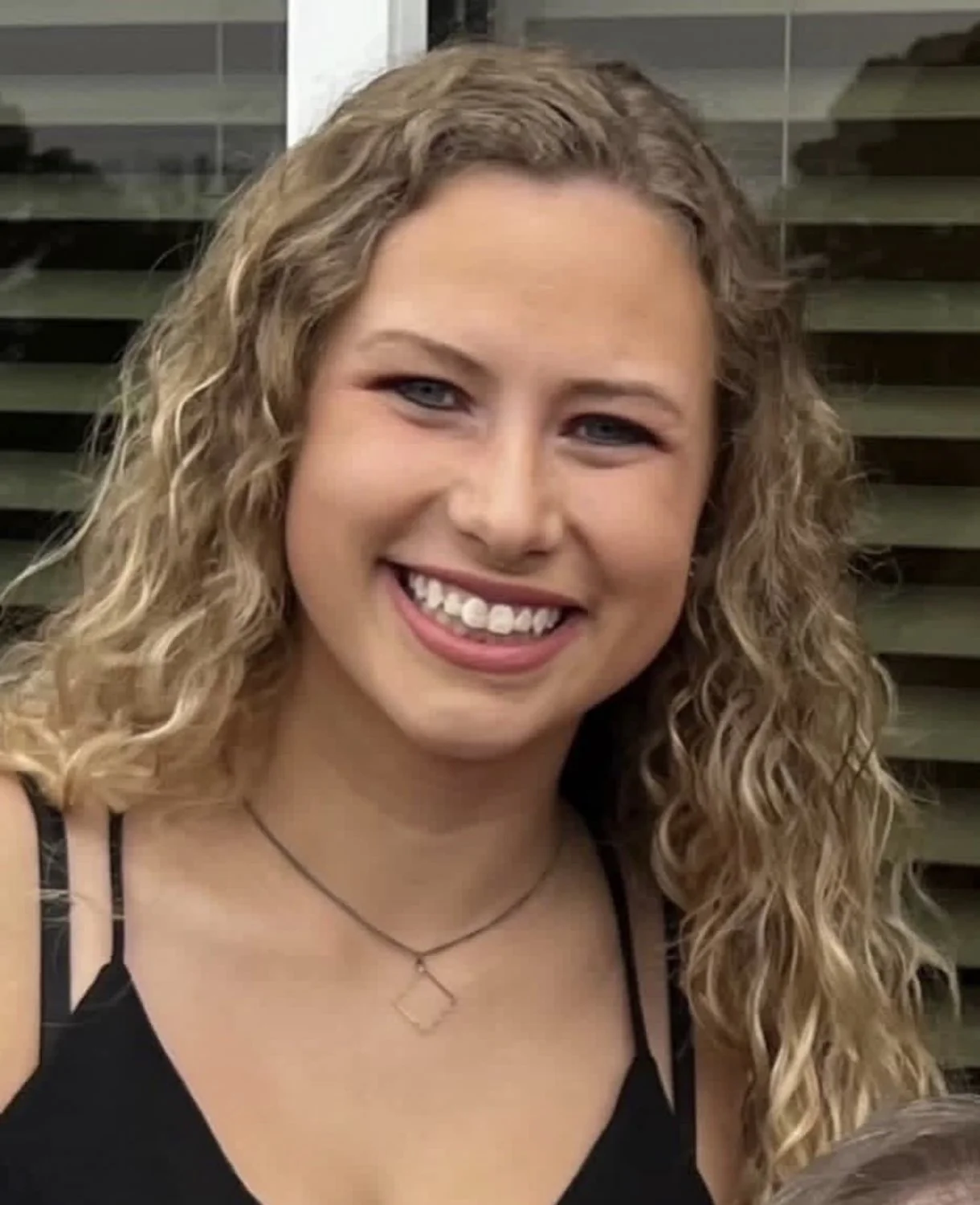 Pretty face Pawg Caroline is a nigga ass sniffing slut image 2