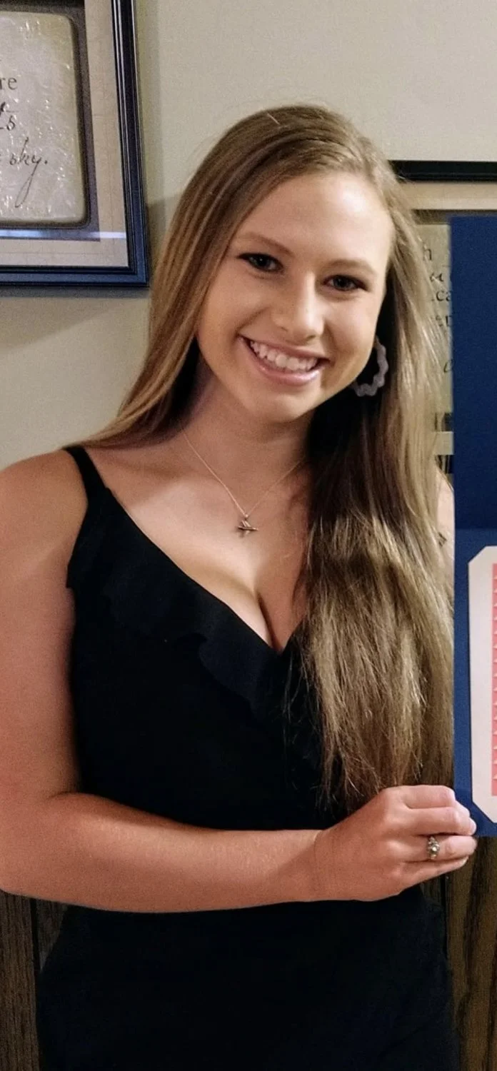 Pretty face Pawg Caroline is a nigga ass sniffing slut image 8