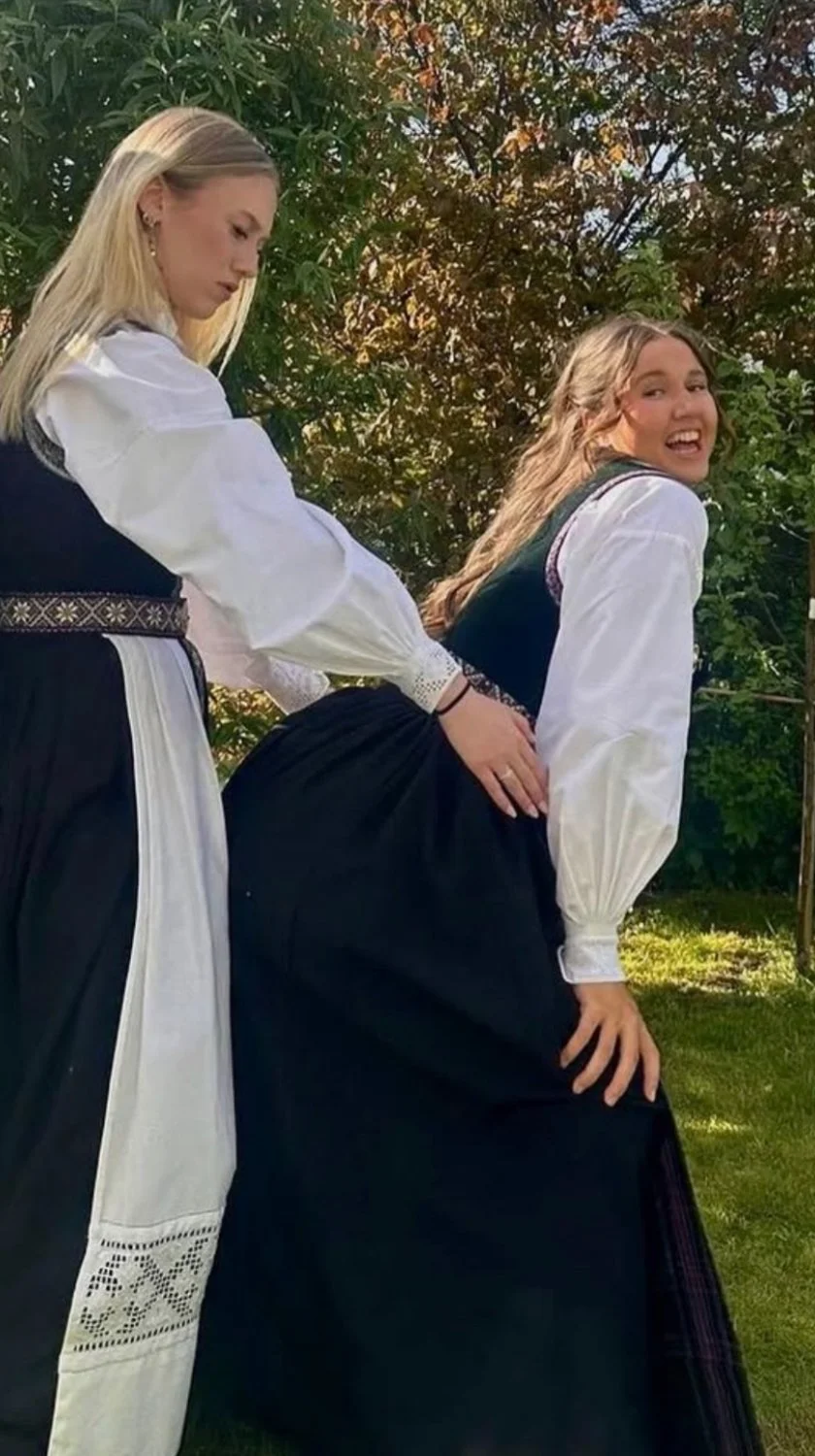 Norwegian 18 slut image 5