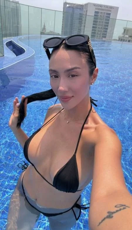 Hot Korean girlfriend doing sexy selfie image 17