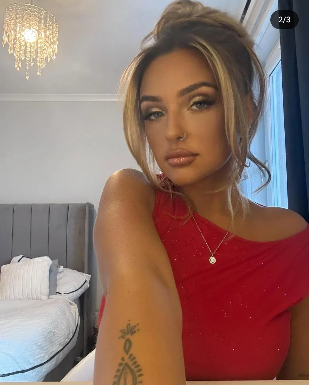 Scottish hot single mum Kayleigh image 13