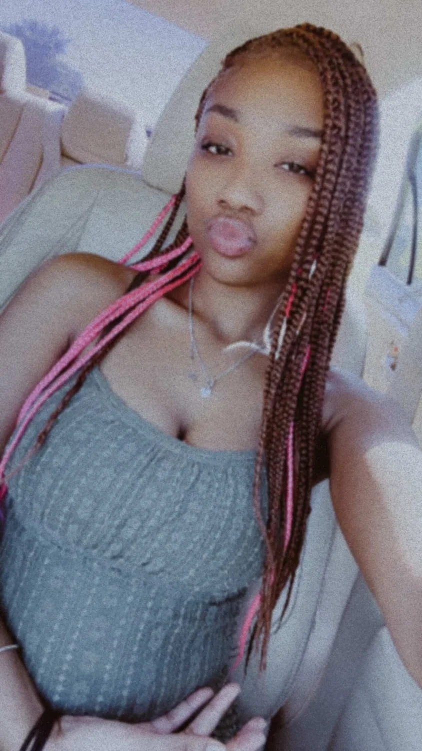 Anyone wanna jerk to my cousin with me ? image 6