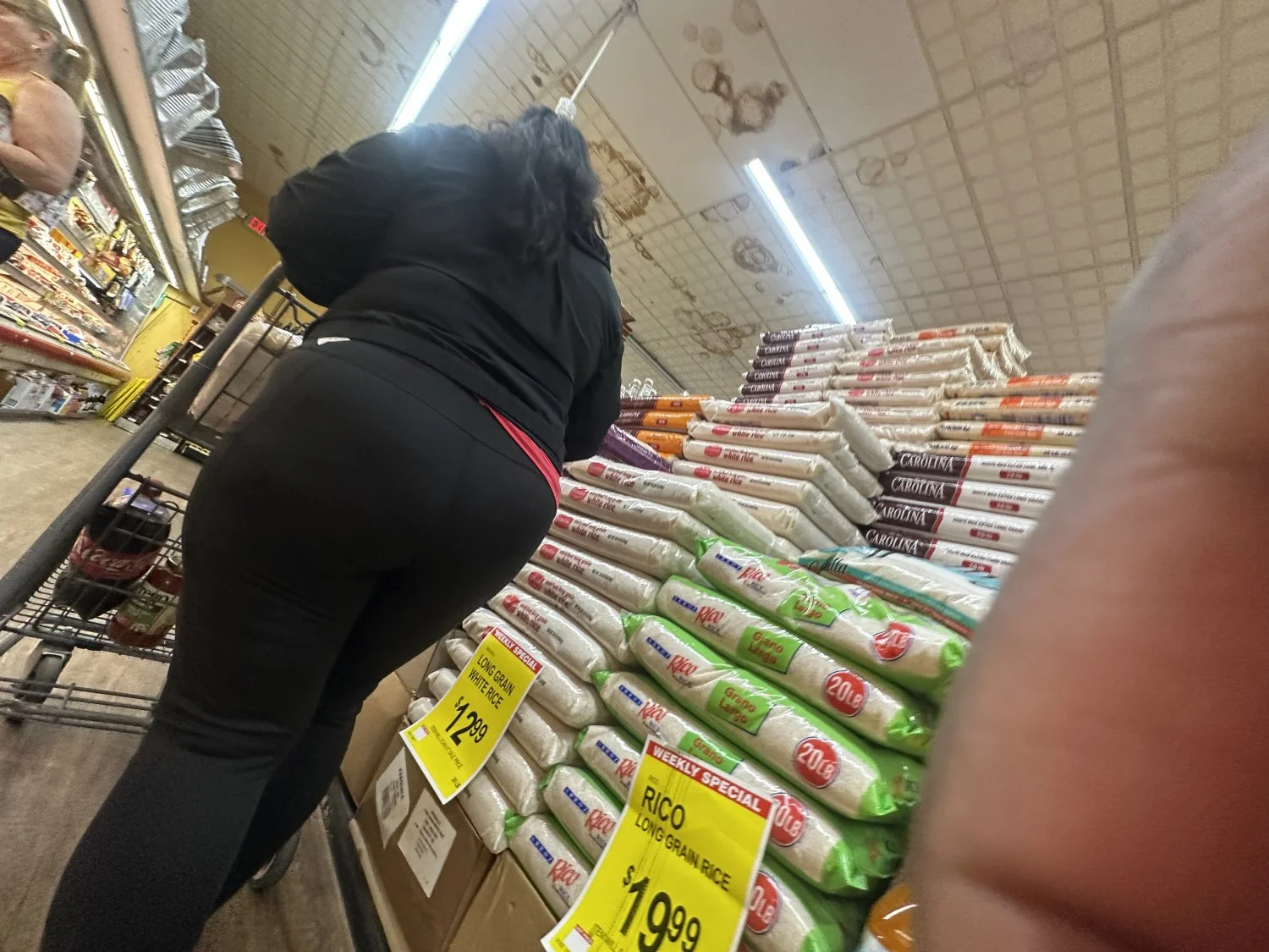 big booty latina perved on in the supermarket image 27