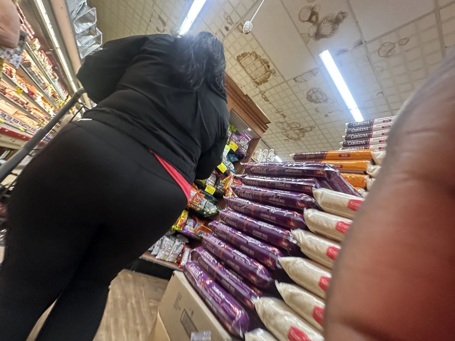 big booty latina perved on in the supermarket image 29
