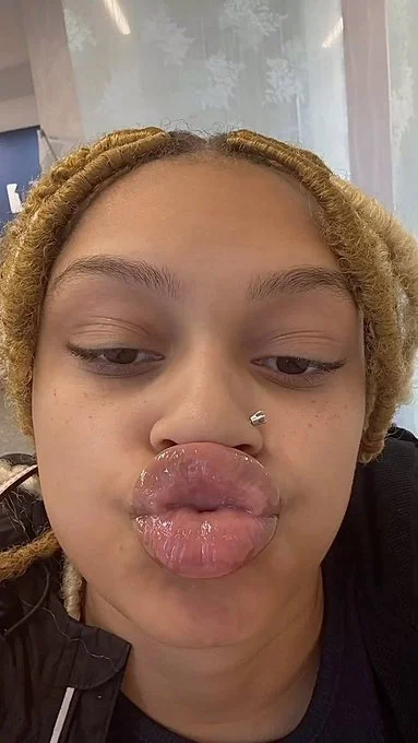 NUTTY DSL GLOSSY LIPS 💄 image 2