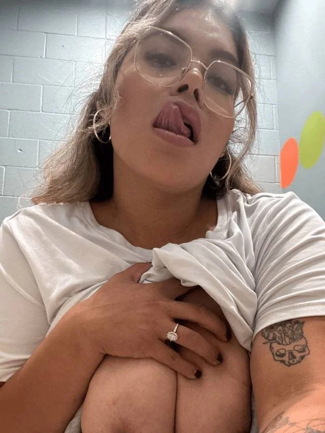San Diego Sexy Milf image 27