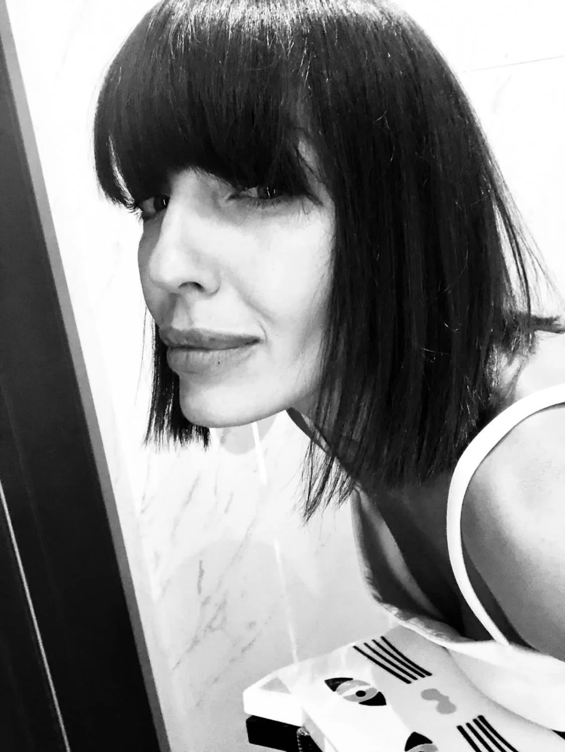 Seductive Ukrainian MILF. DM via KIK (same username) to xchange content. Post only up for a few hrs image 2