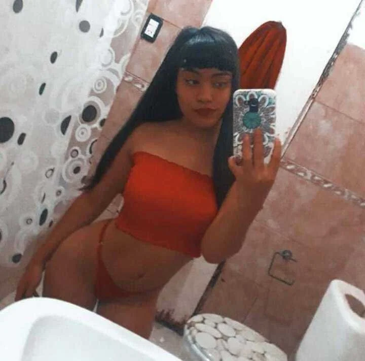 Rocío La Rochi. Colegiala de 18 Años 🤤 main image