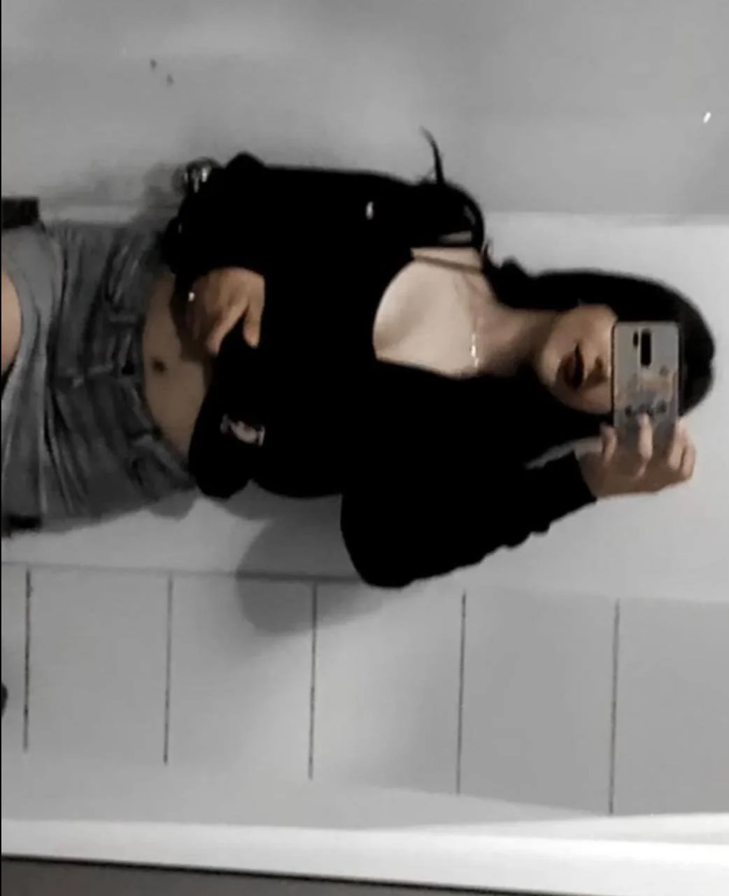 Una sexy novia muy sumisa image 9