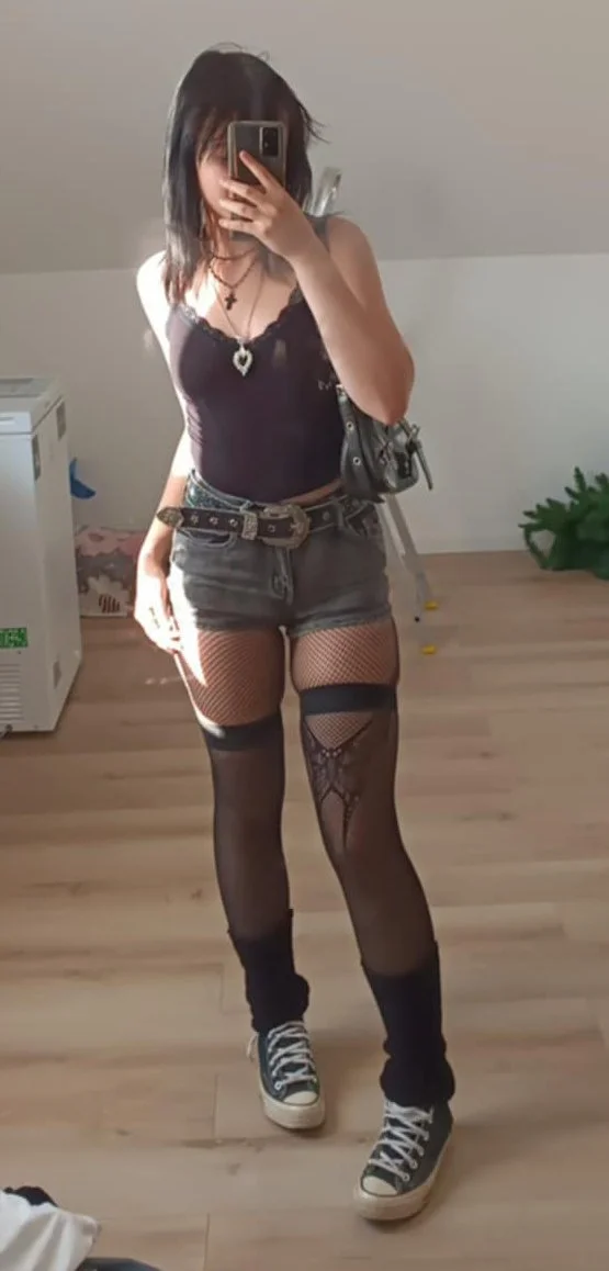 Discord slut image 6