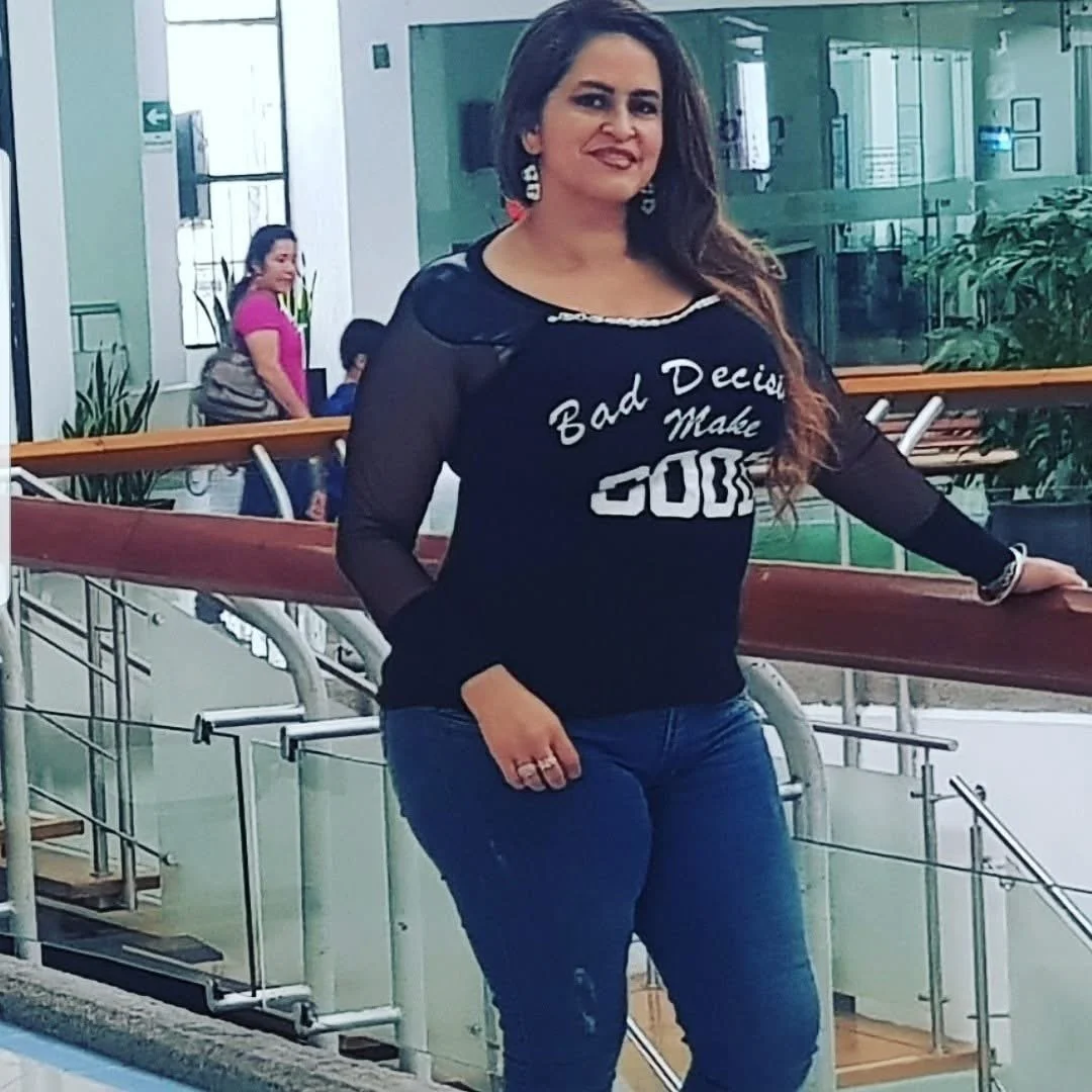 Milf Latina C@rboda Luz Big Tits Coroa no nude image 8